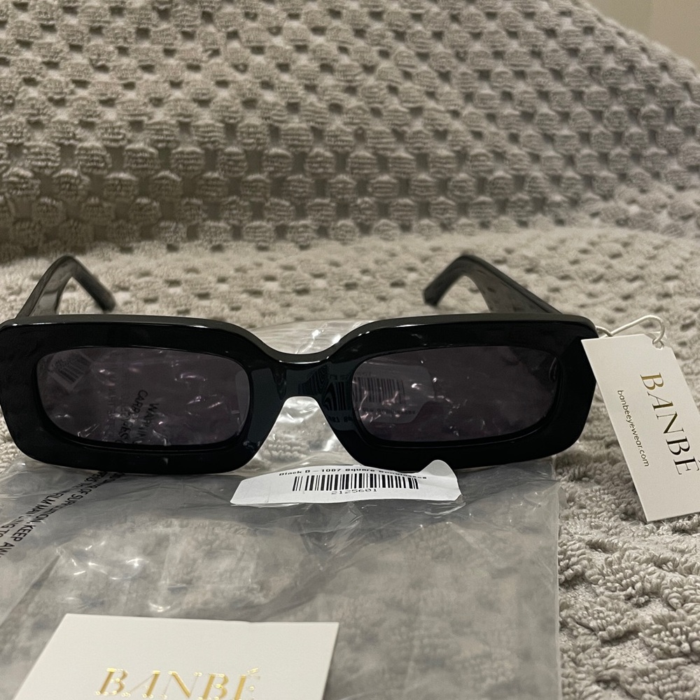 Banbe The Seymour Black Square Sunglasses black midnight fade